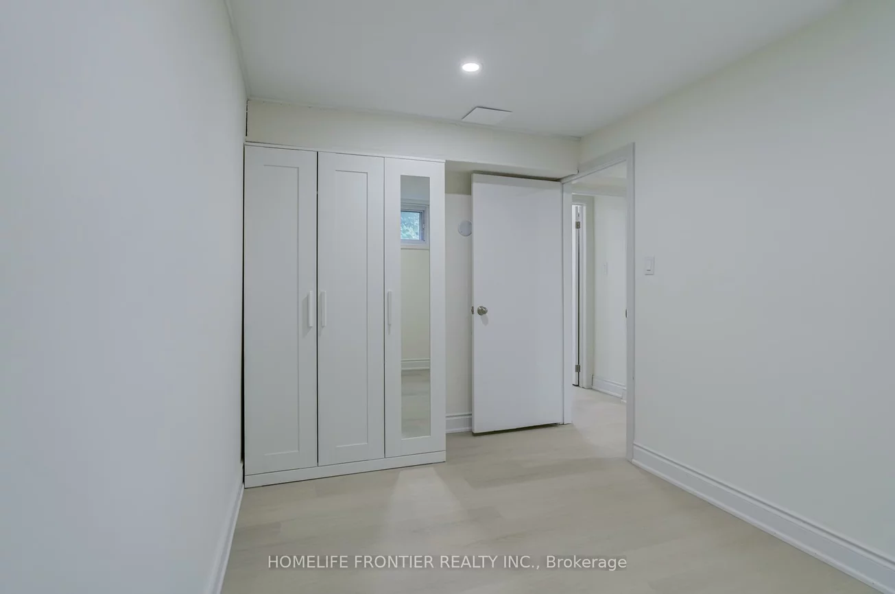 62, clark, Thornhill, Markham