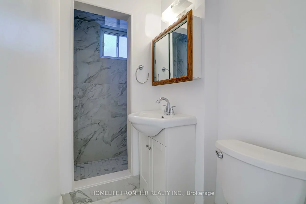 62, clark, Thornhill, Markham