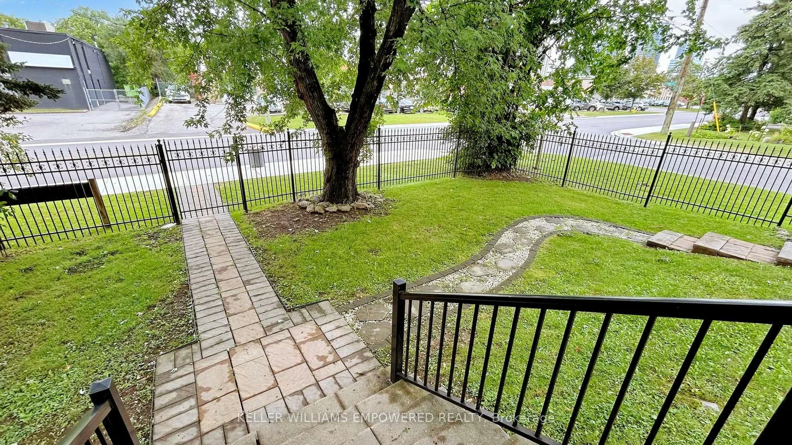 98, Glen Cameron, Thornhill, Markham