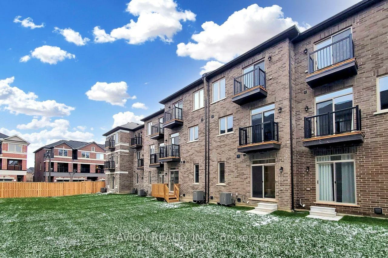 9, Sissons, Box Grove, Markham
