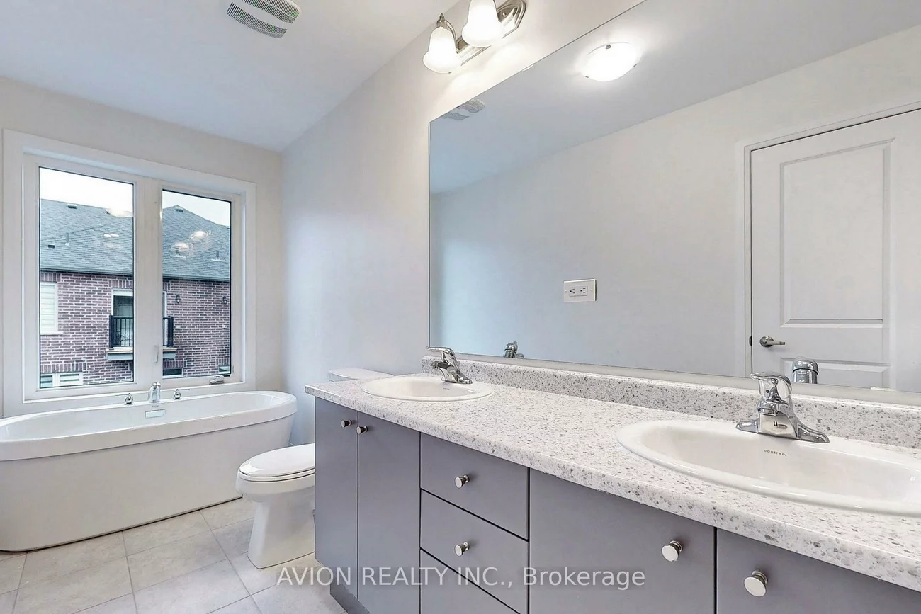 9, Sissons, Box Grove, Markham