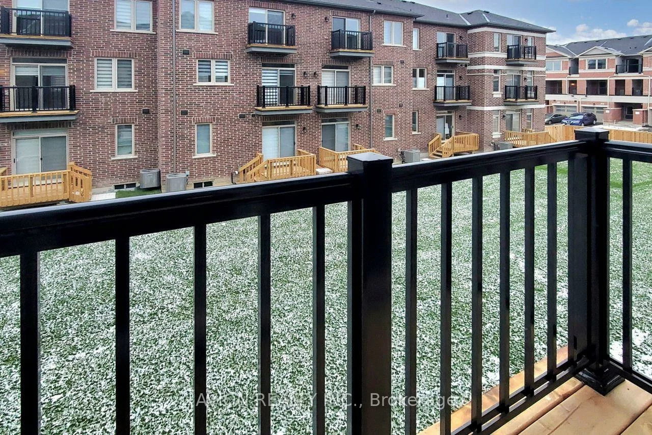 9, Sissons, Box Grove, Markham