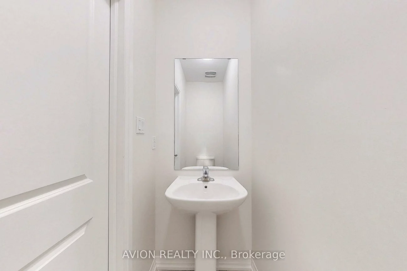 9, Sissons, Box Grove, Markham