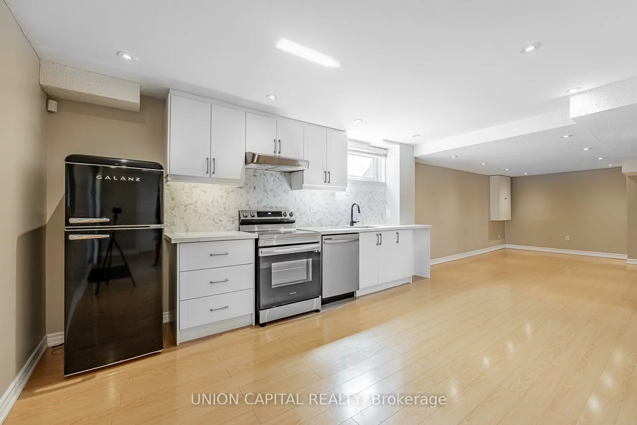 21, Kings College, Aileen-Willowbrook, Markham