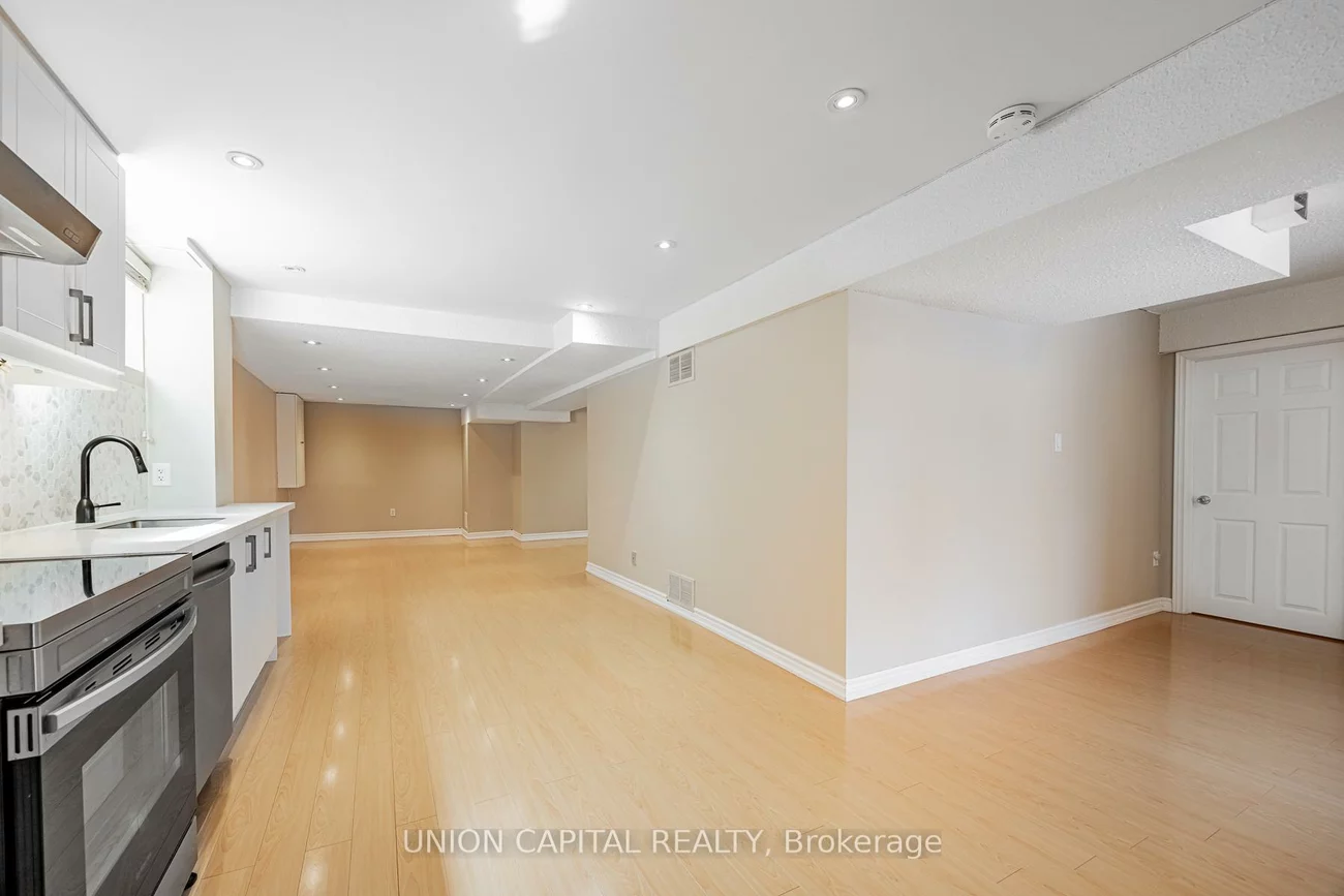 21, Kings College, Aileen-Willowbrook, Markham