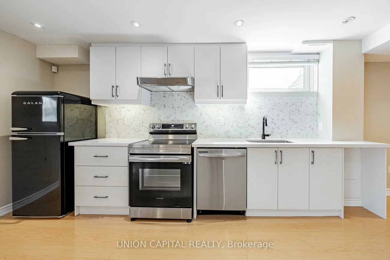 21, Kings College, Aileen-Willowbrook, Markham