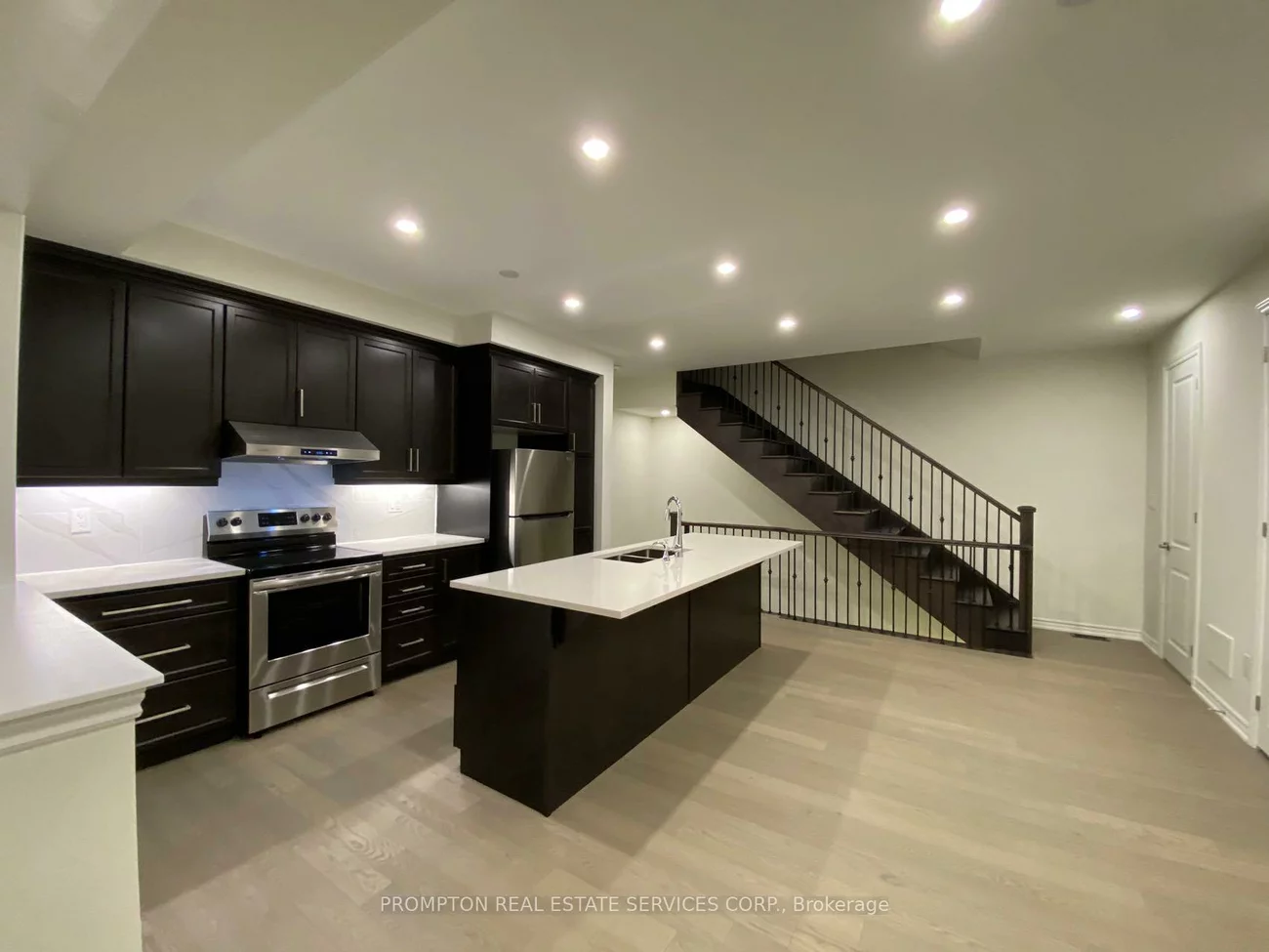 59, Therma, Victoria Square, Markham