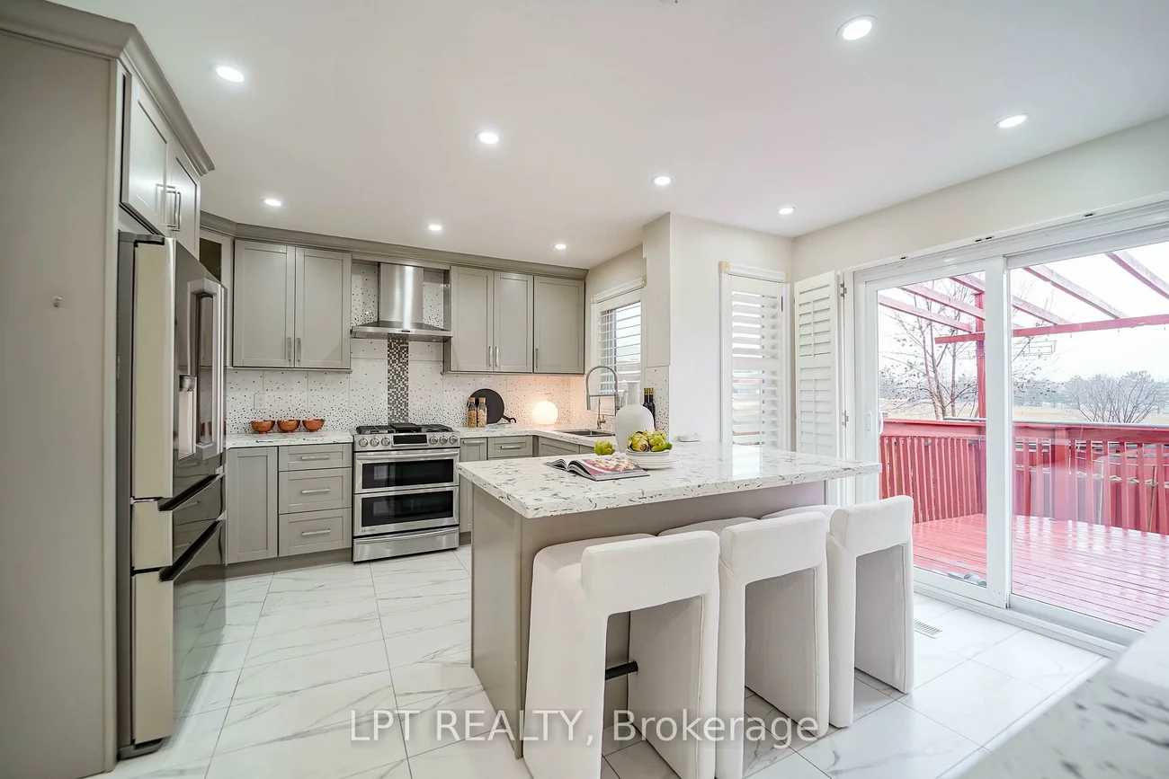 40, Dewberry, Middlefield, Markham