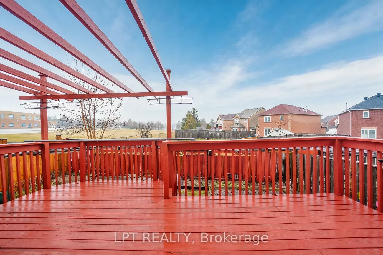 40, Dewberry, Middlefield, Markham