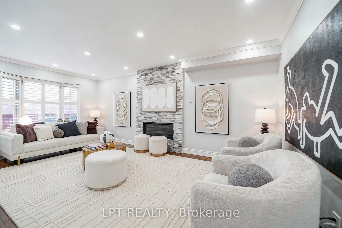 40, Dewberry, Middlefield, Markham