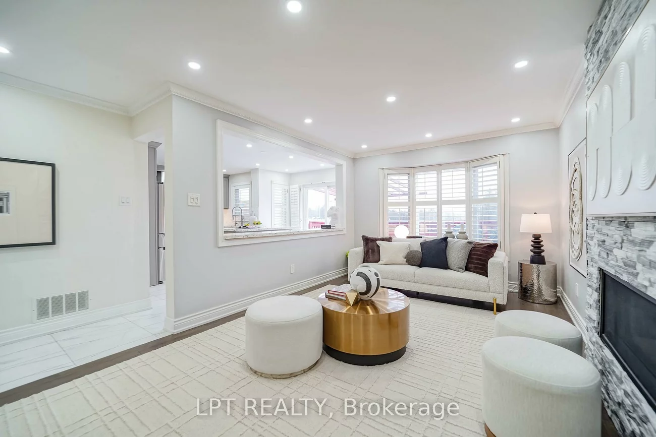 40, Dewberry, Middlefield, Markham