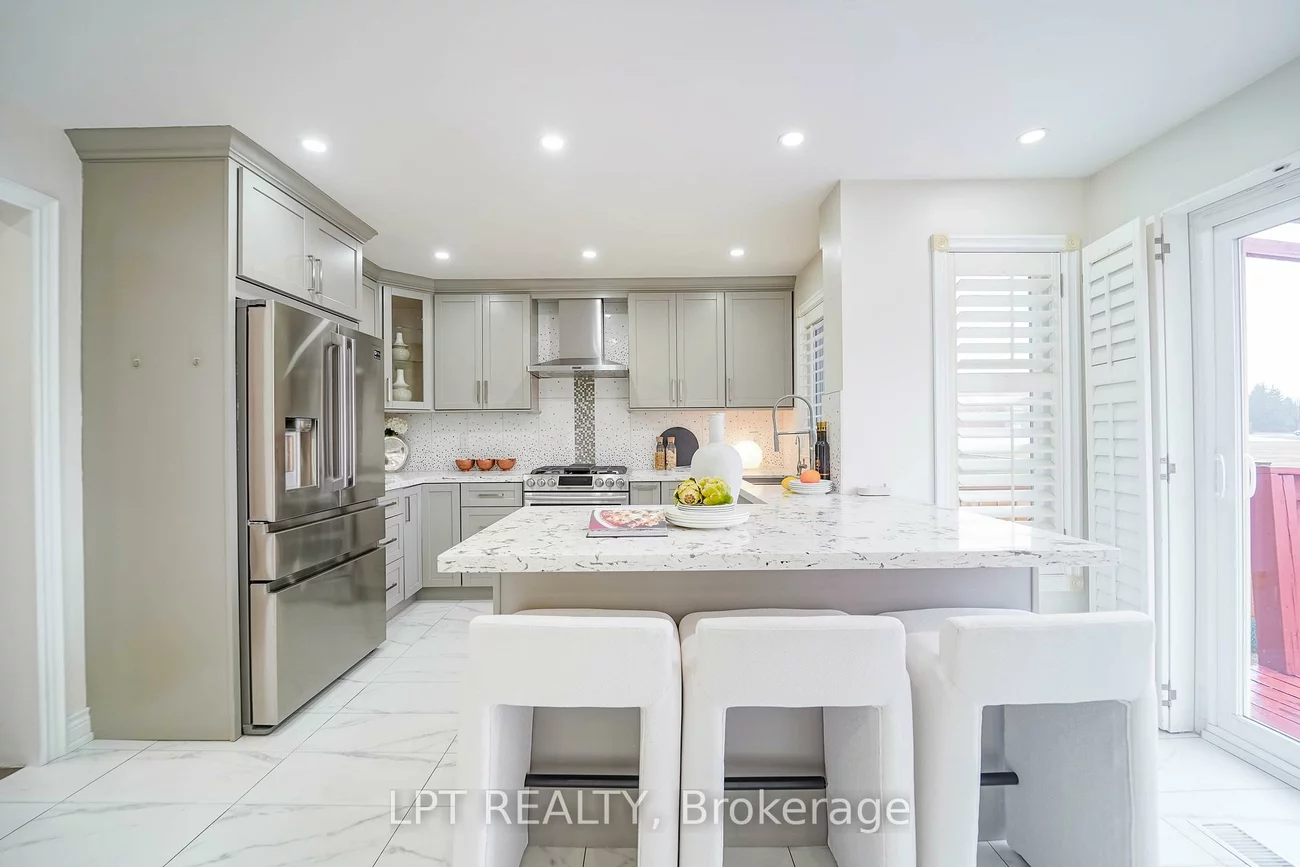 40, Dewberry, Middlefield, Markham