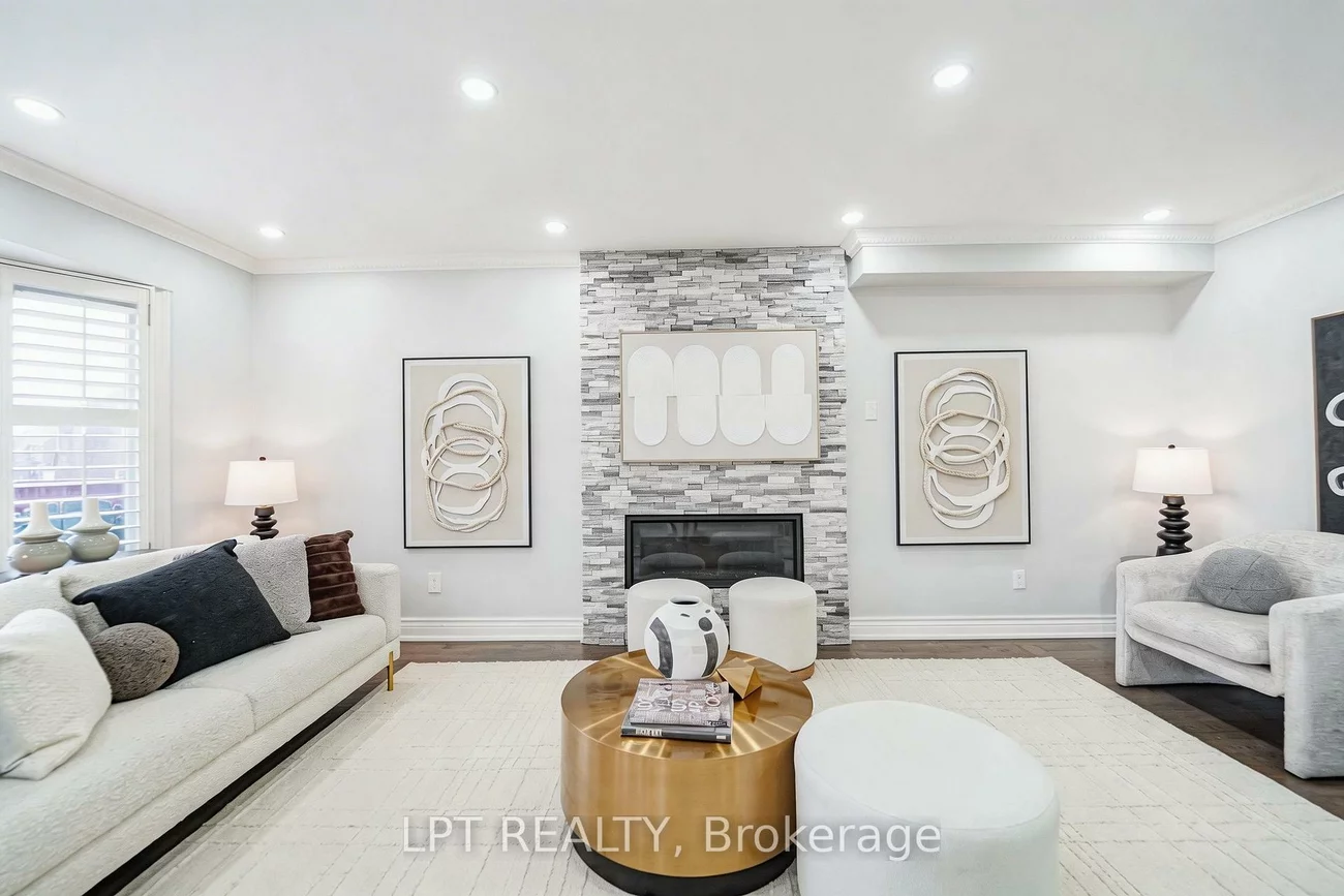 40, Dewberry, Middlefield, Markham