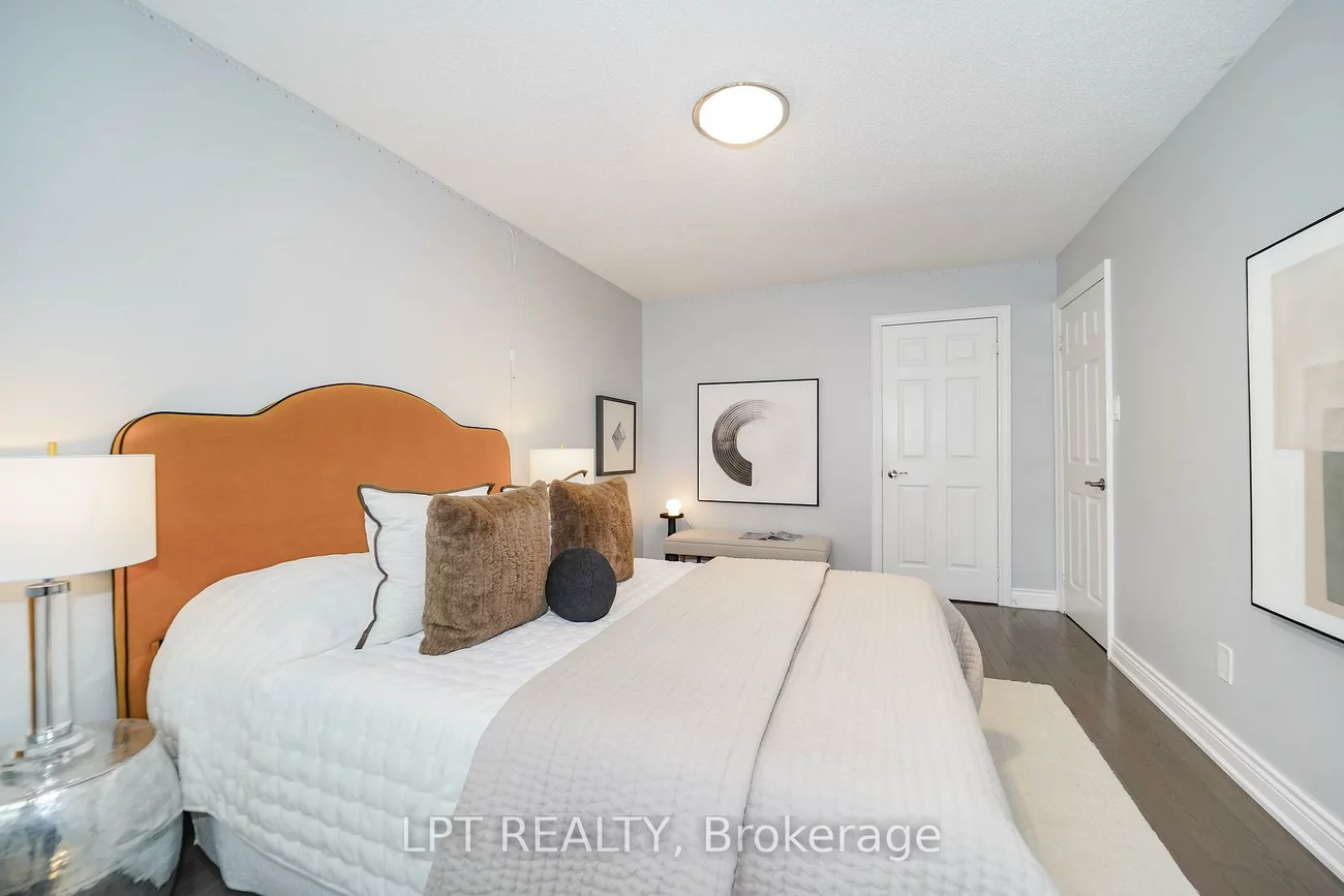 40, Dewberry, Middlefield, Markham