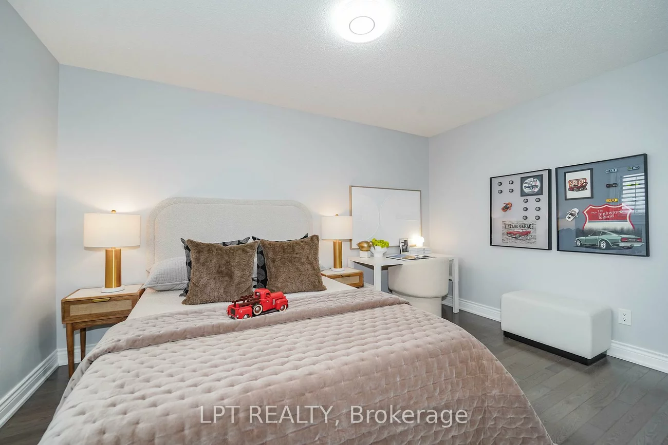 40, Dewberry, Middlefield, Markham