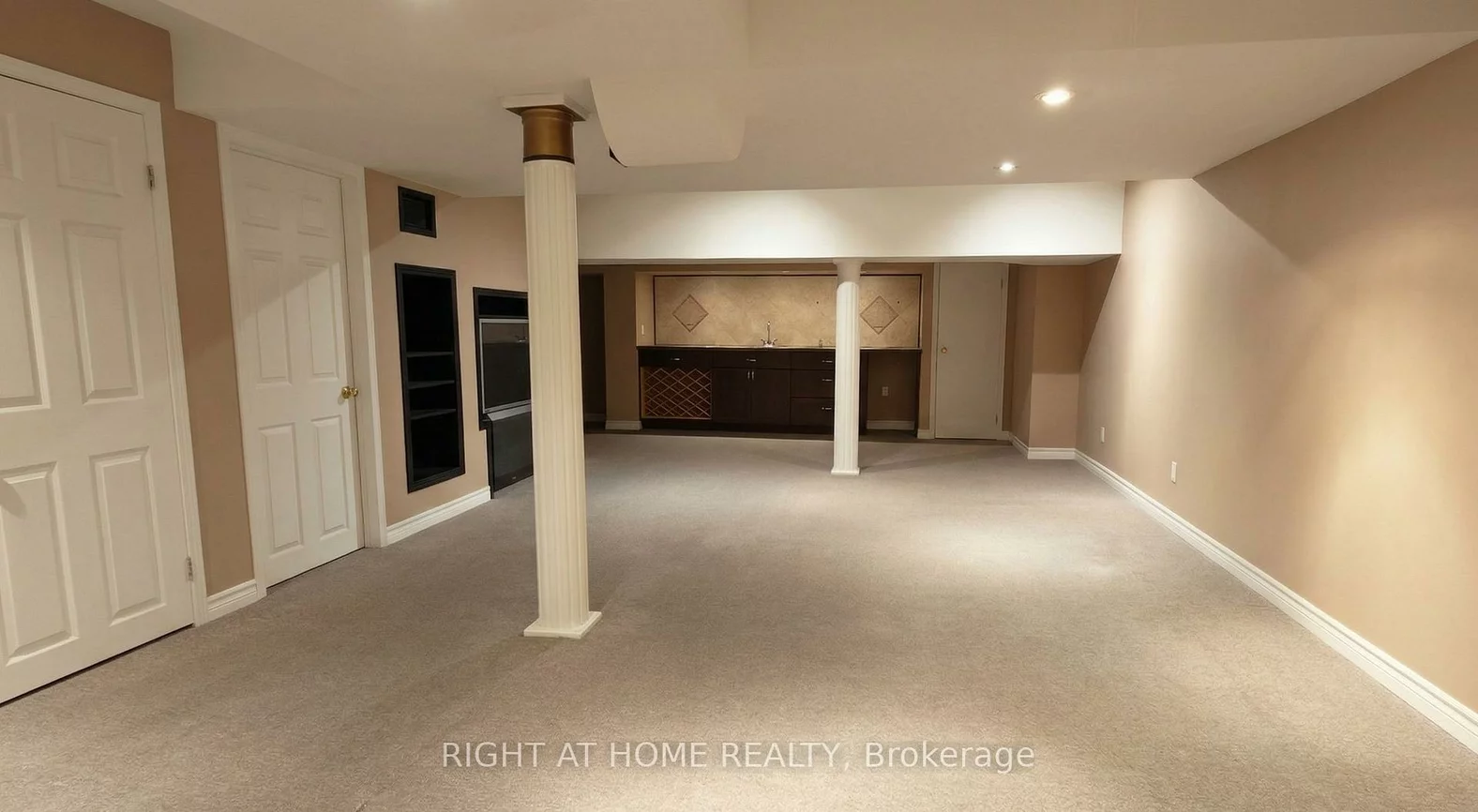 48, Cartmel, Milliken Mills East, Markham