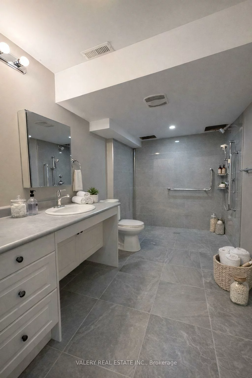 25, Romfield, Royal Orchard, Markham