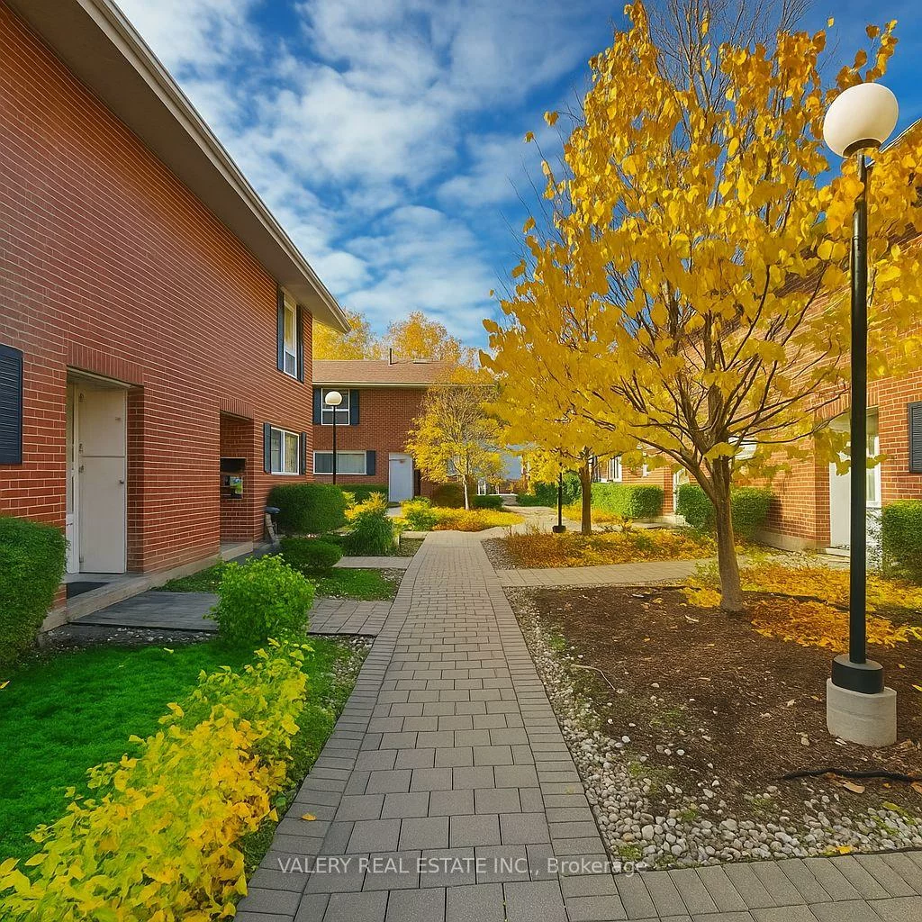 25, Romfield, Royal Orchard, Markham