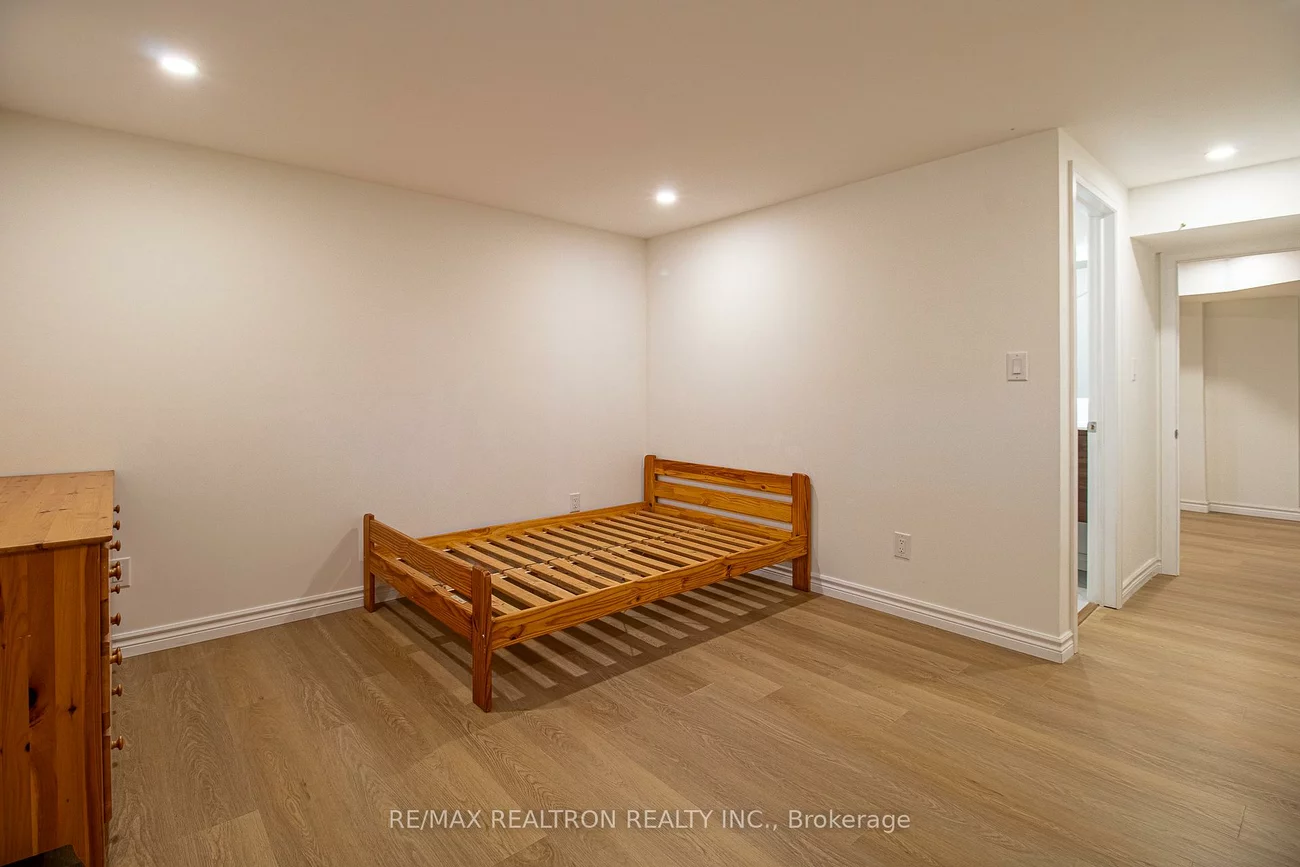 96, Southdale, Bullock, Markham