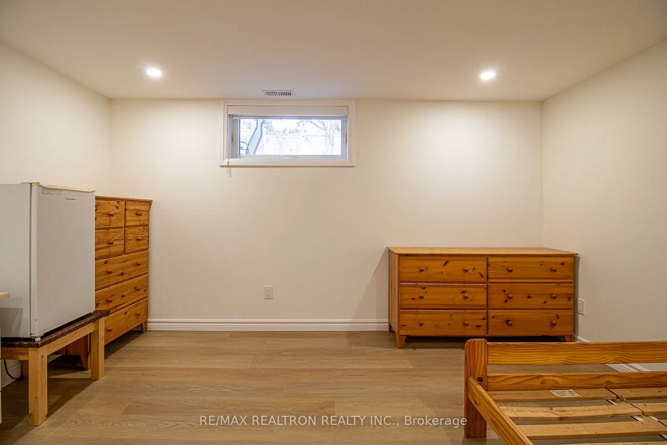 96, Southdale, Bullock, Markham