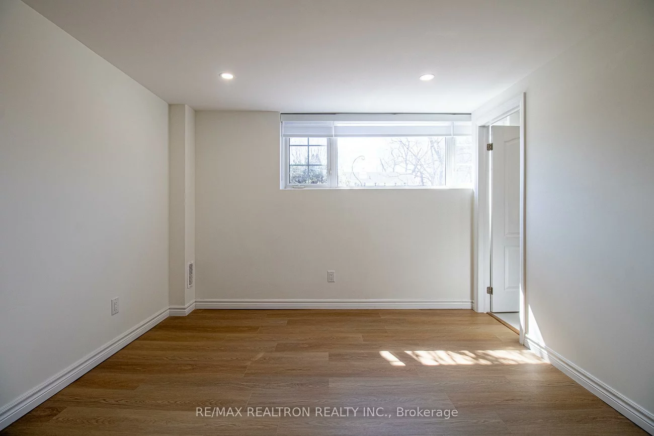 96, Southdale, Bullock, Markham