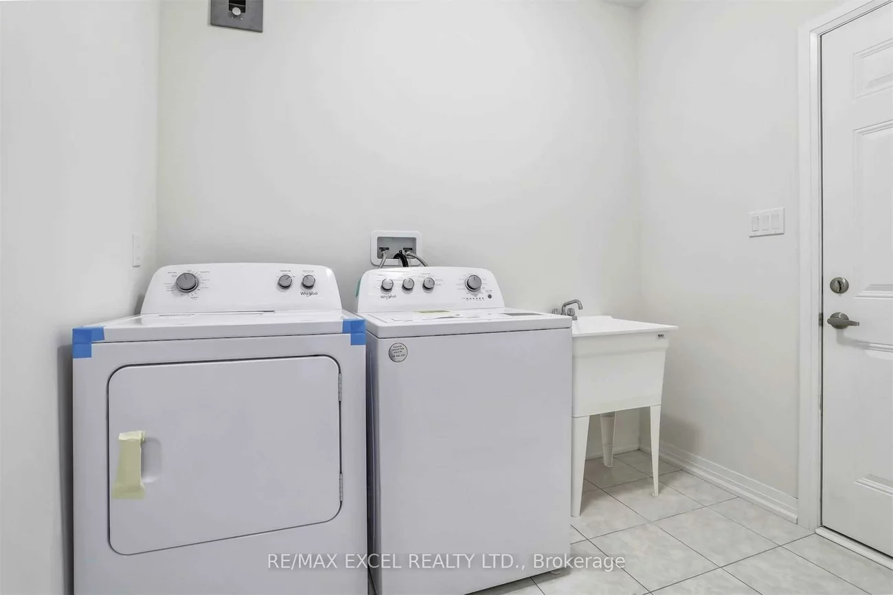 40, Sissons, Cedar Grove, Markham
