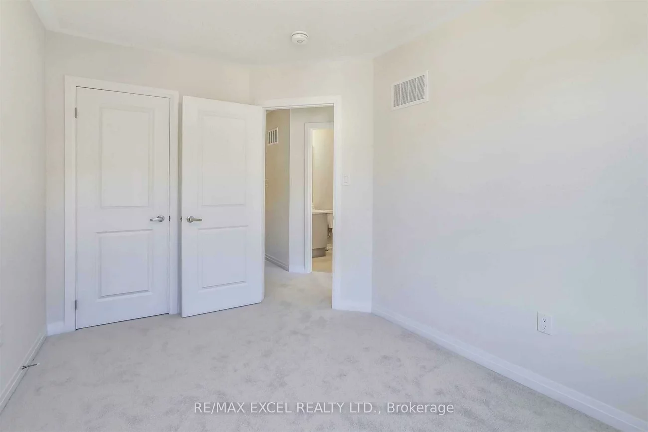 40, Sissons, Cedar Grove, Markham