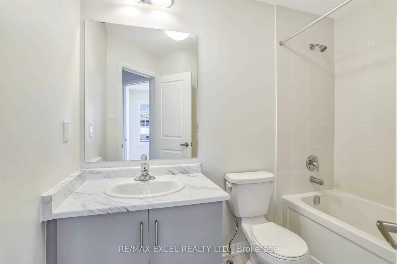 40, Sissons, Cedar Grove, Markham