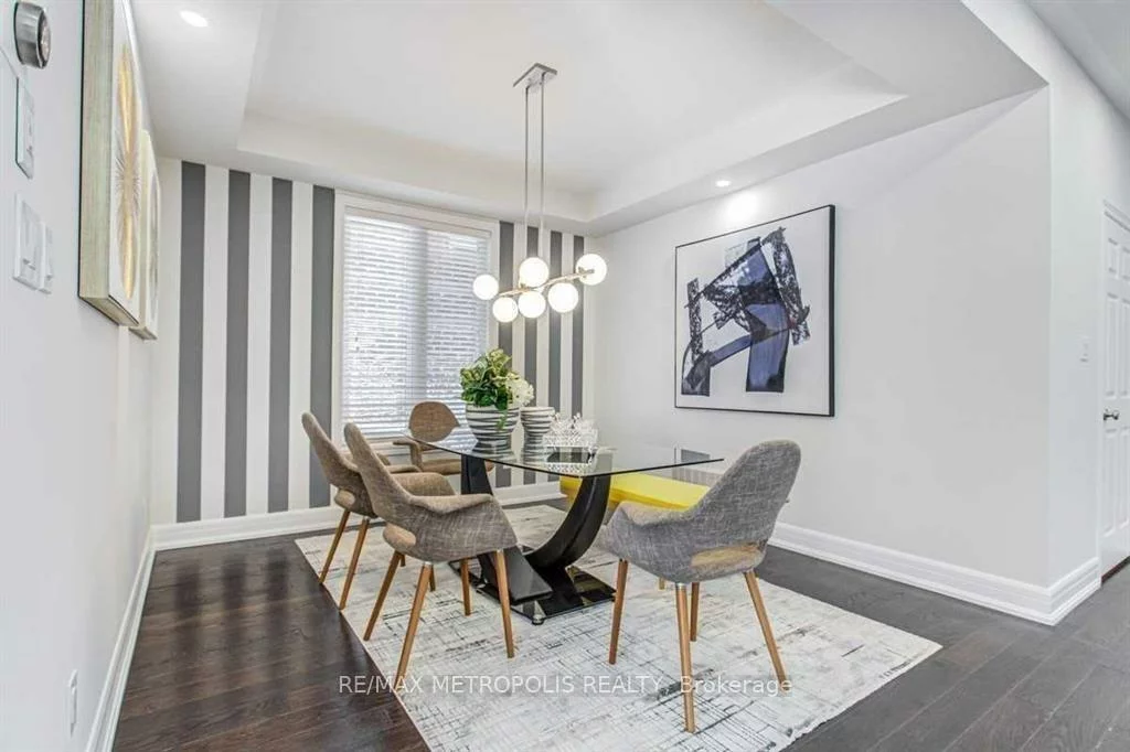 21, Corduroy, Victoria Manor-Jennings Gate, Markham