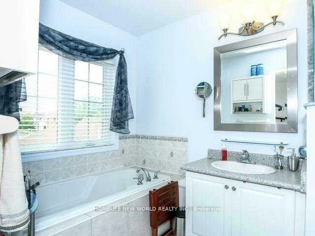 732, Bur Oak, Wismer, Markham