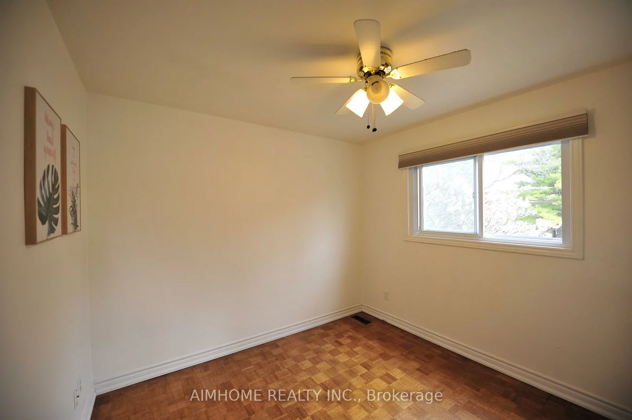 38, Sir Brandiles, Markham Village, Markham