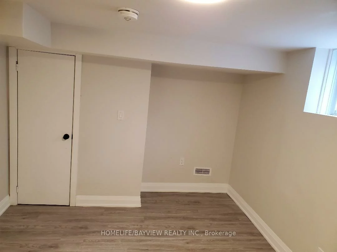 100, Steeles, Grandview, Markham