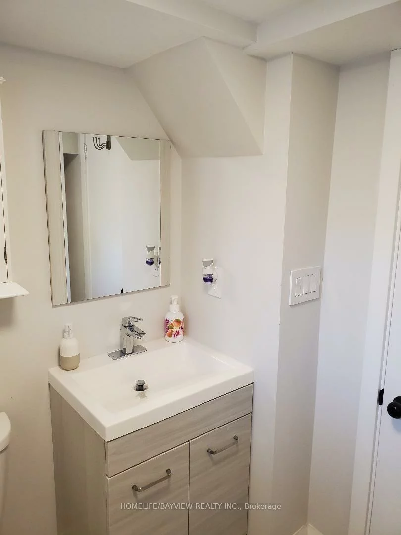 100, Steeles, Grandview, Markham