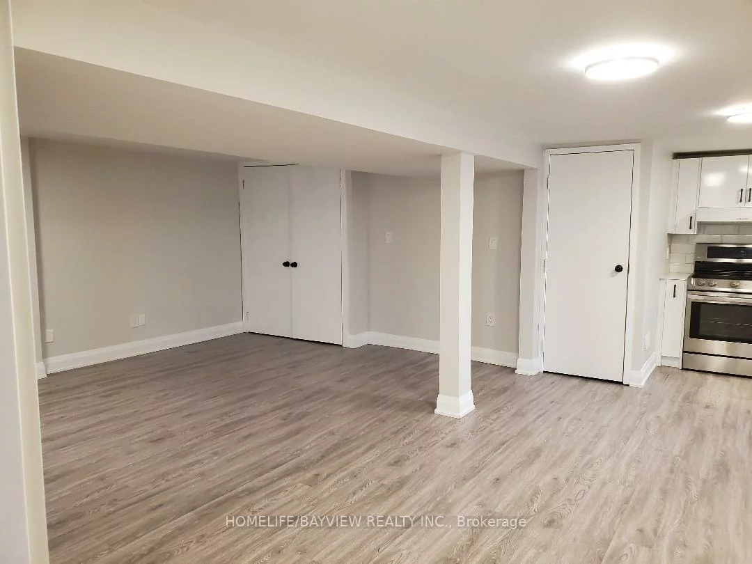 100, Steeles, Grandview, Markham