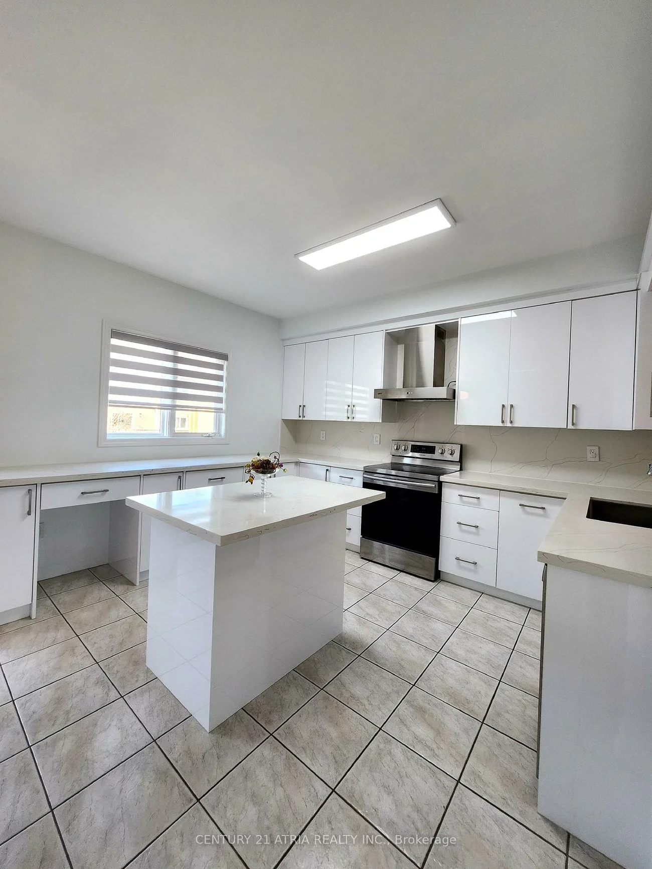 158, Galleria, Commerce Valley, Markham