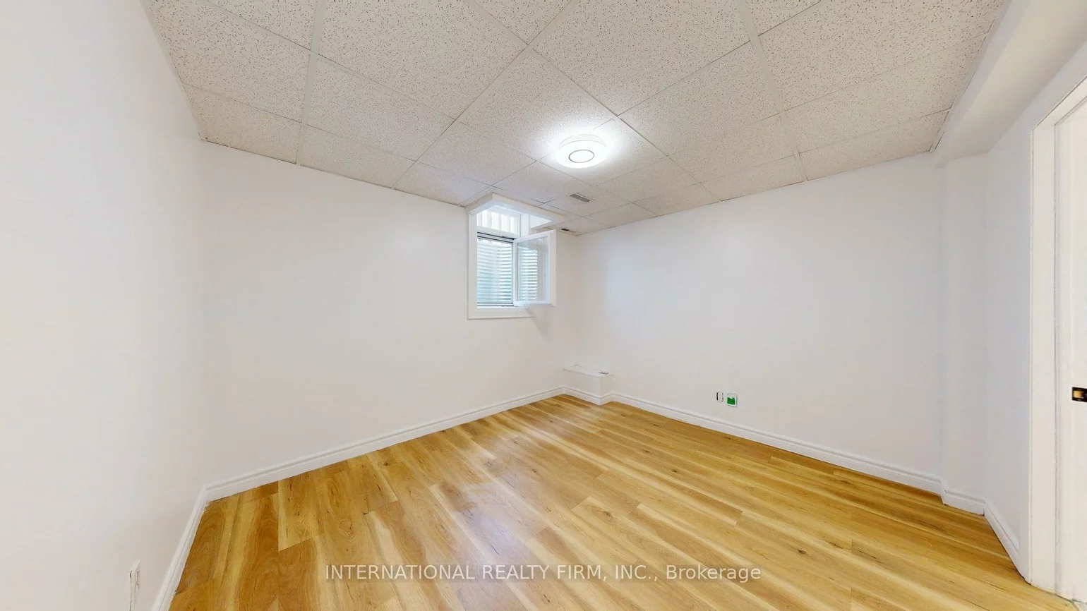 71, Olivewood, Middlefield, Markham