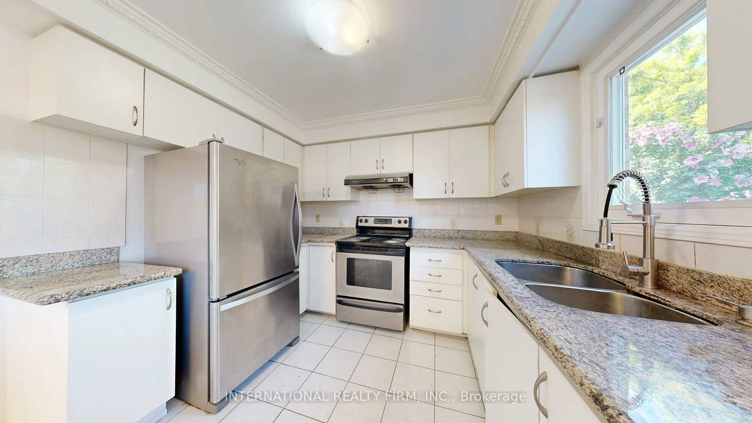 71, Olivewood, Middlefield, Markham