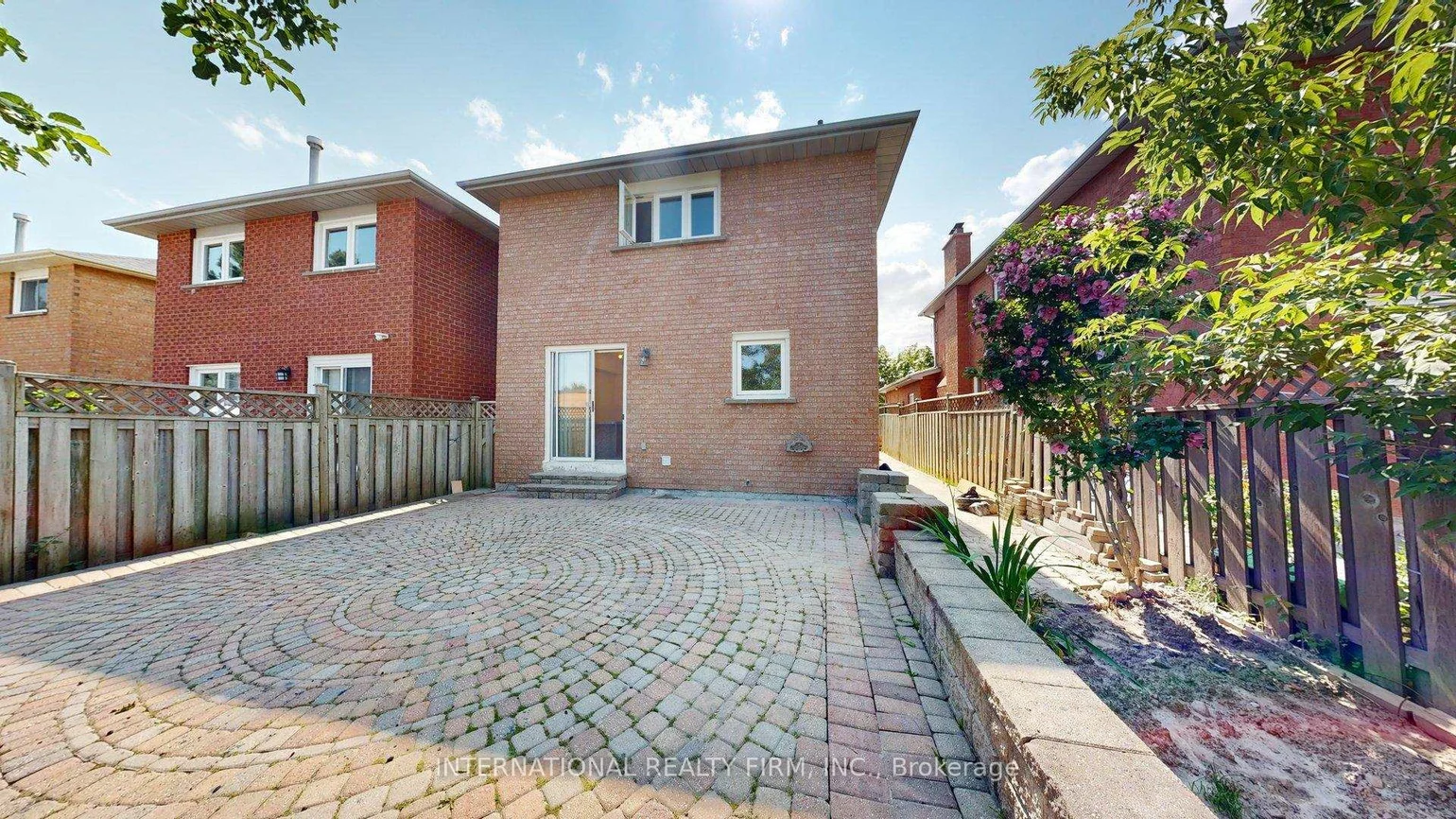 71, Olivewood, Middlefield, Markham