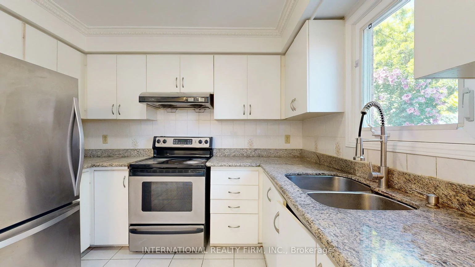 71, Olivewood, Middlefield, Markham