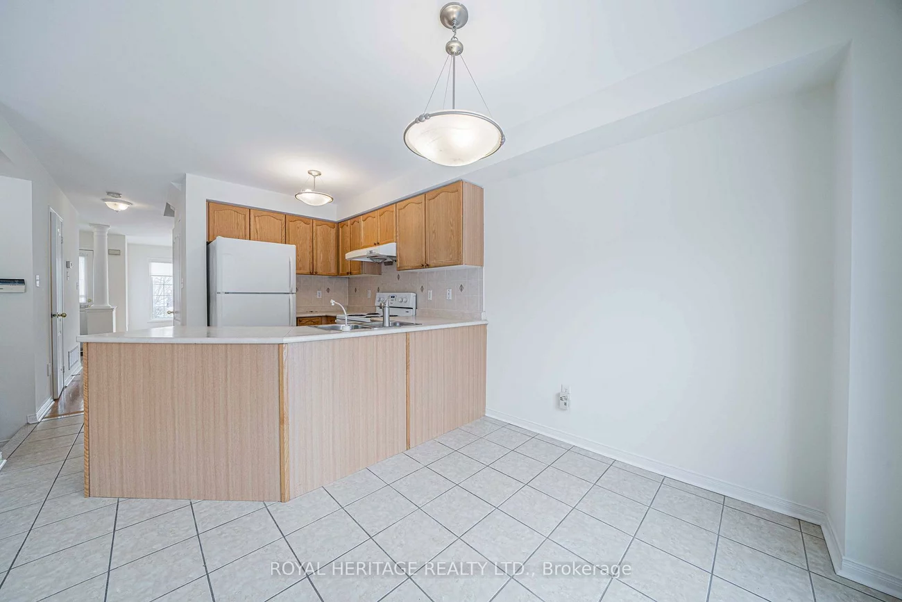 344, Castlemore, Berczy, Markham
