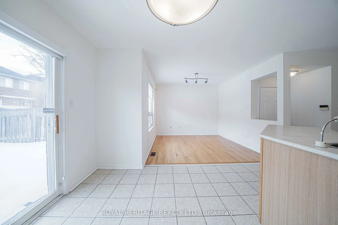 344, Castlemore, Berczy, Markham