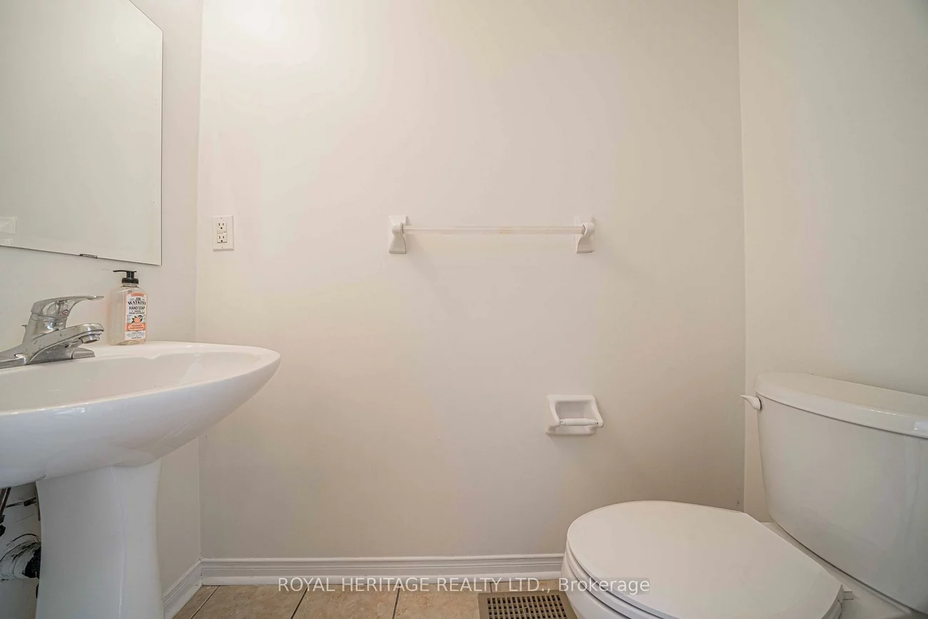 344, Castlemore, Berczy, Markham