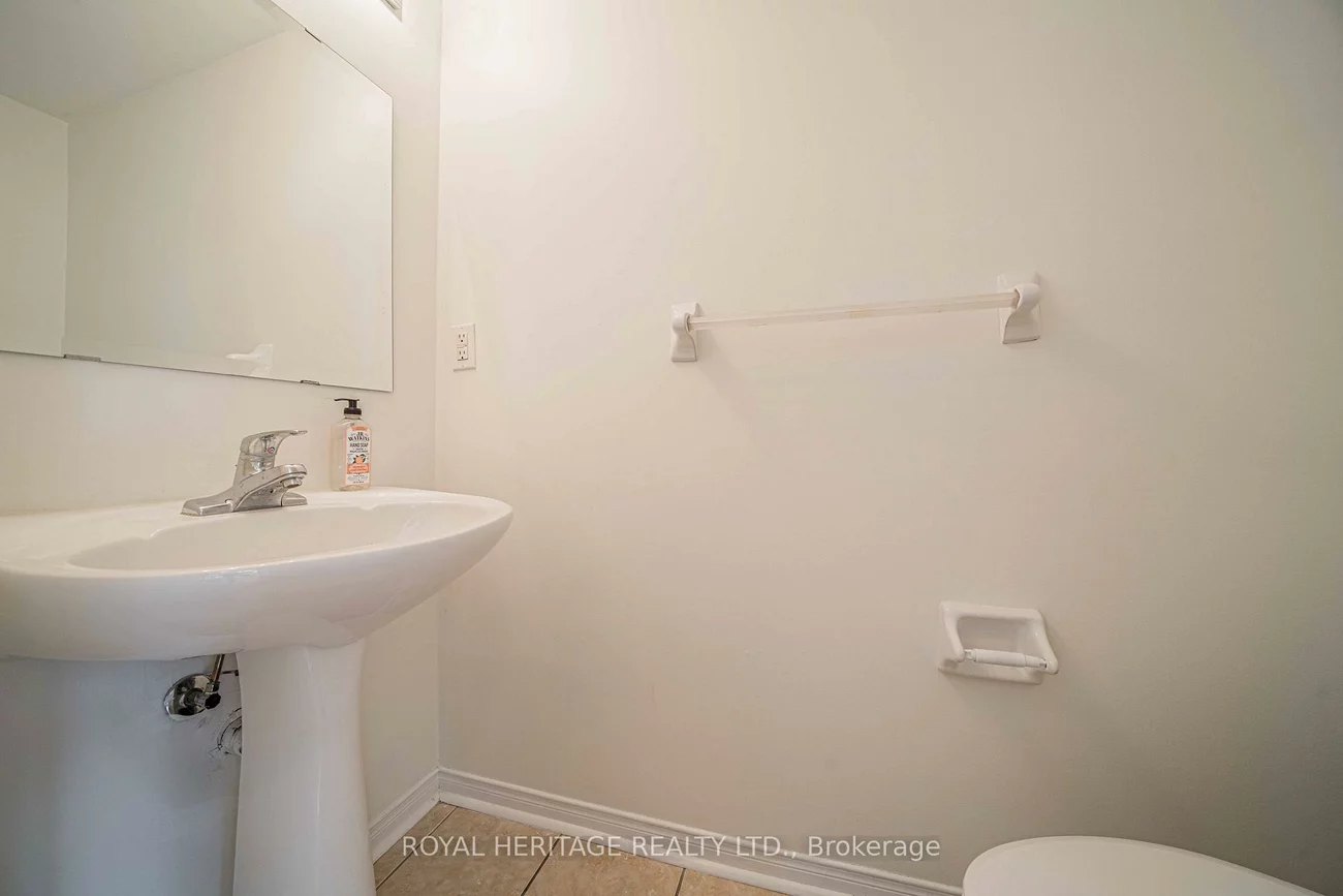 344, Castlemore, Berczy, Markham
