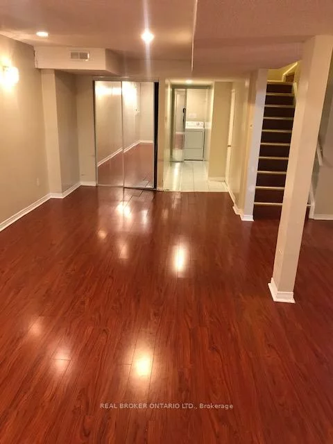 27, Alicewood, Middlefield, Markham