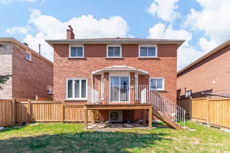 27, Alicewood, Middlefield, Markham