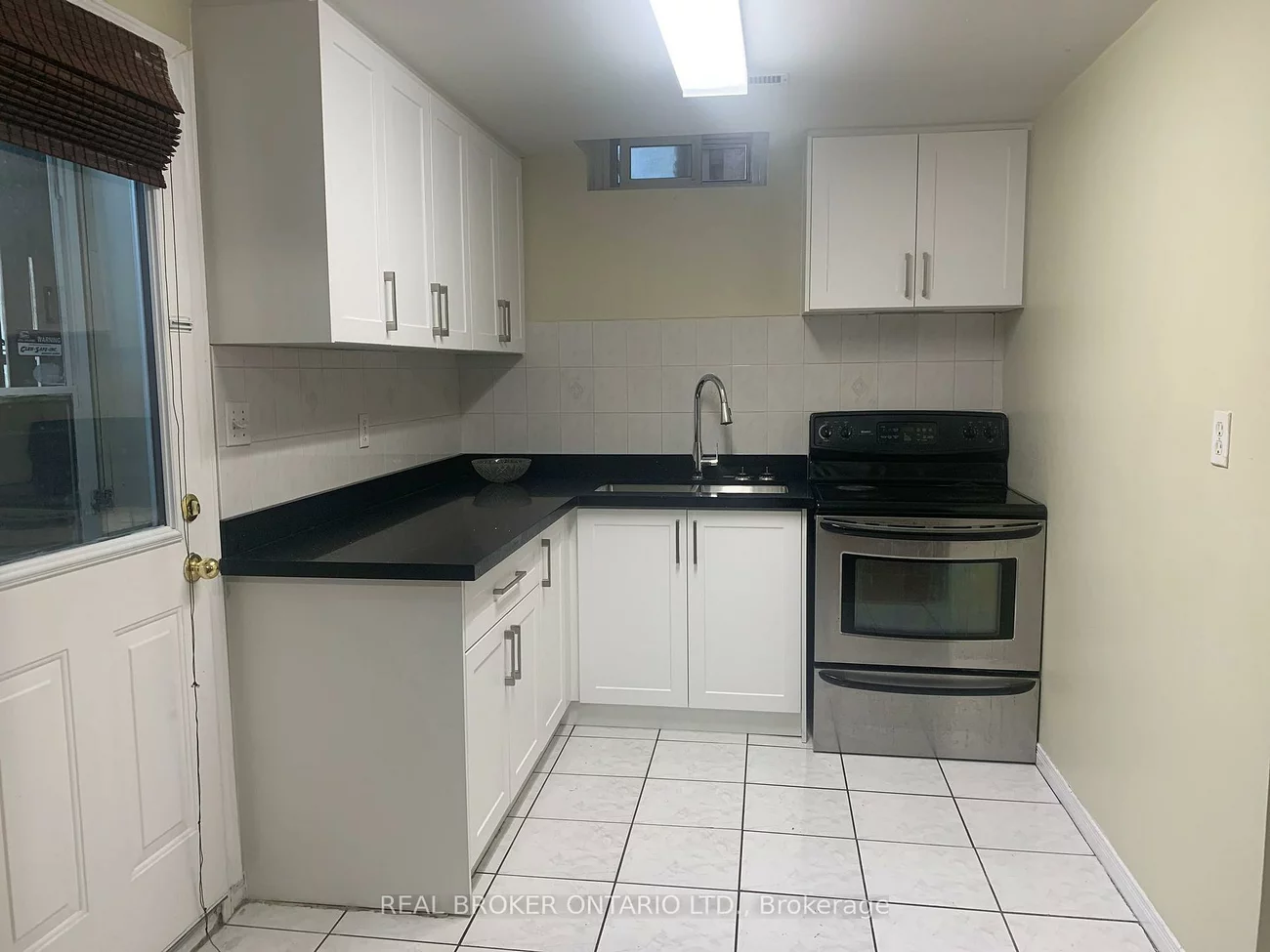 27, Alicewood, Middlefield, Markham