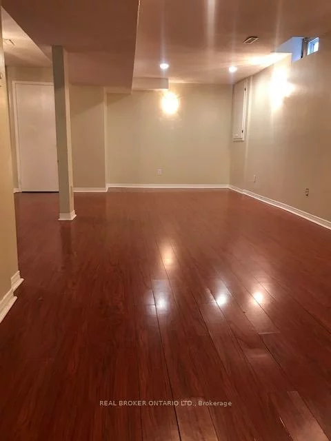 27, Alicewood, Middlefield, Markham