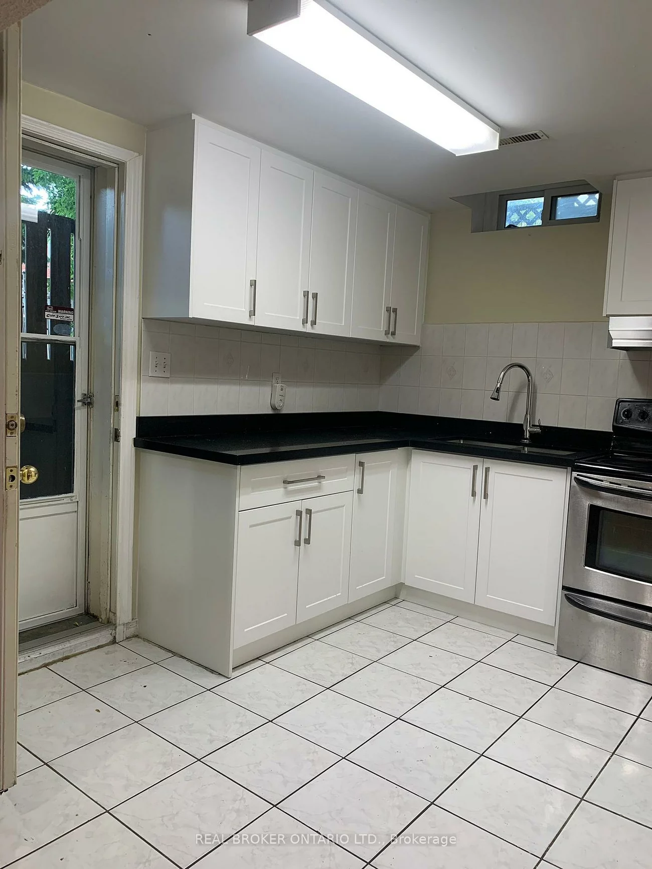 27, Alicewood, Middlefield, Markham