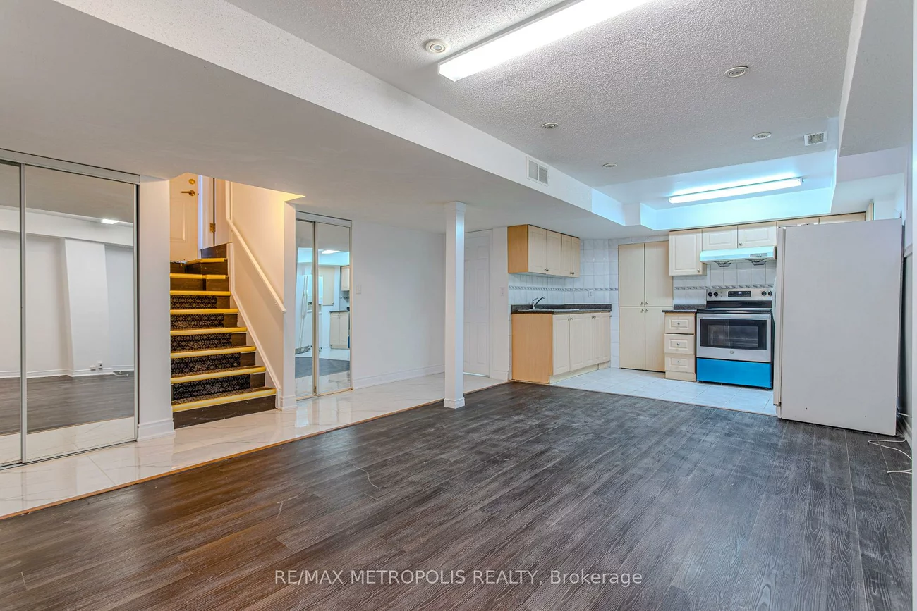 30, Summerlea, Middlefield, Markham