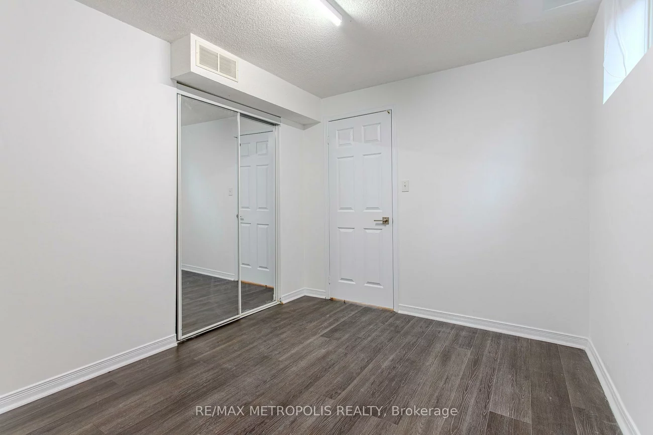 30, Summerlea, Middlefield, Markham